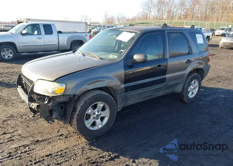2005 Ford Escape Xlt из США, поврежденный, VIN 1FMYU031X5KB23114
